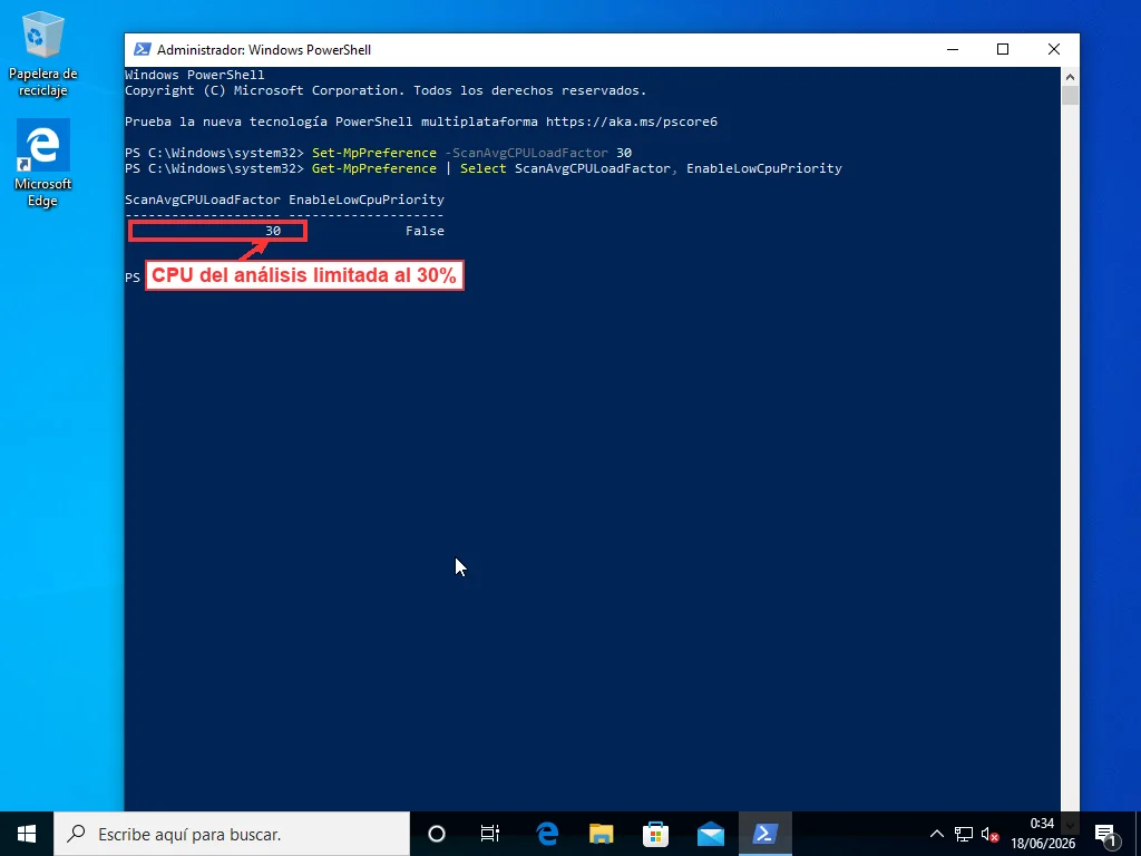 Ventana de PowerShell de administrador ejecutando Set-MpPreference -ScanAvgCPULoadFactor 30 y Get-MpPreference confirmando el valor