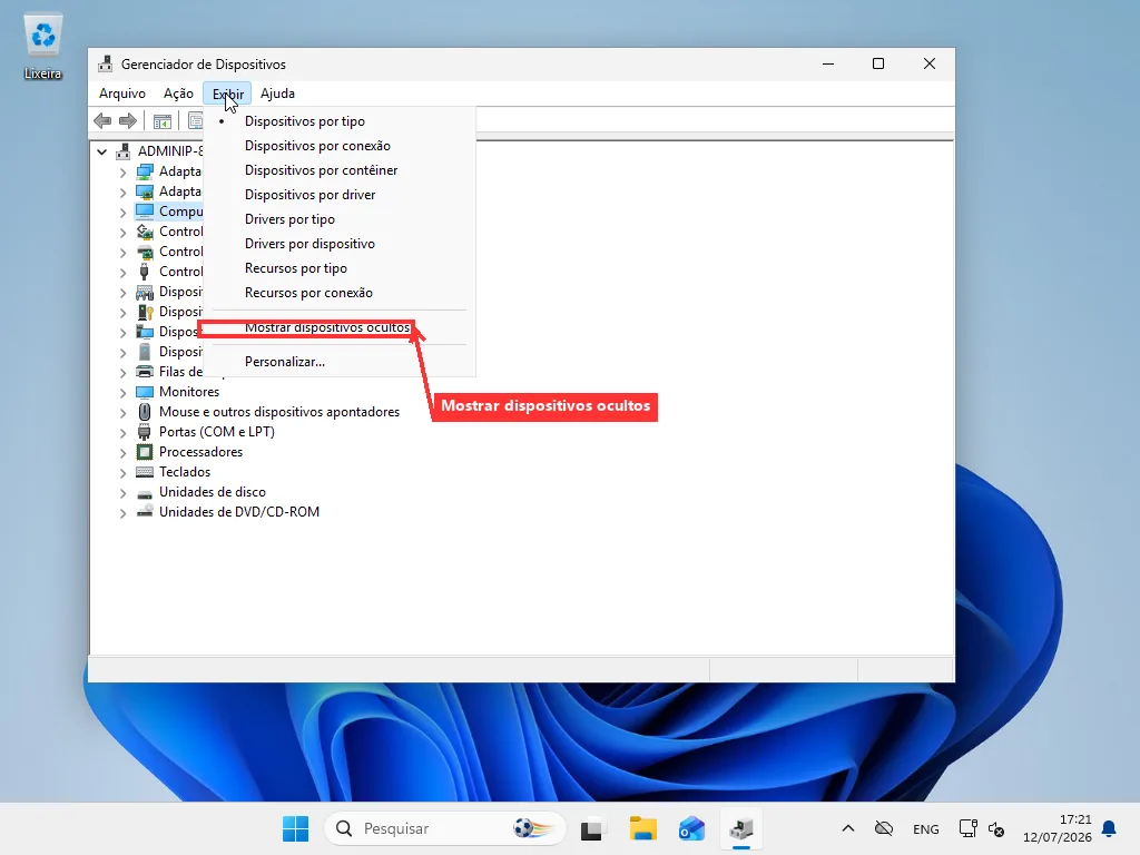 Gerenciador de Dispositivos do Windows com o menu Exibir aberto e Mostrar dispositivos ocultos destacado