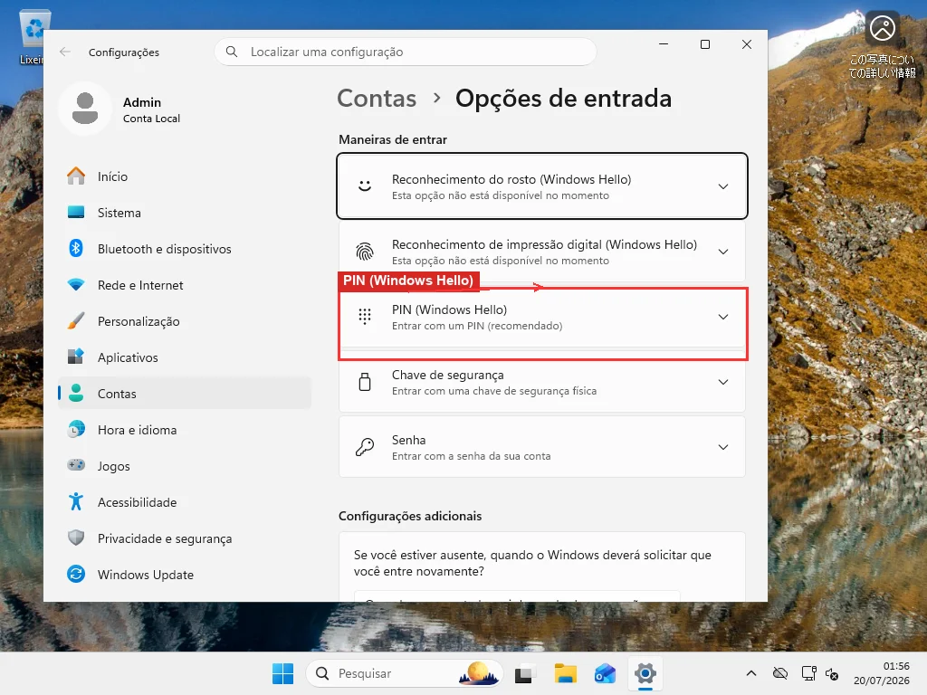 Página de opções de entrada nas Configurações de Contas do Windows 11 mostrando a entrada de PIN do Windows Hello